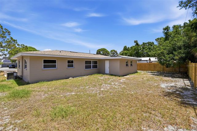 2440 66TH AVENUE S, St Petersburg, FL 33712