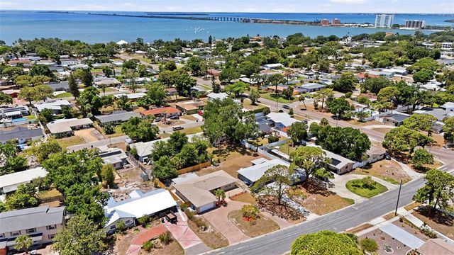 2440 66TH AVENUE S, St Petersburg, FL 33712
