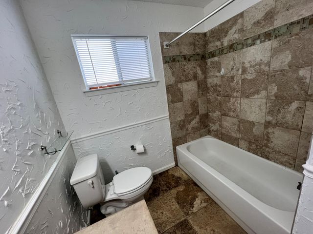 3303 N Galesburg DR, Austin, TX 78745