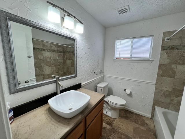 3303 N Galesburg DR, Austin, TX 78745