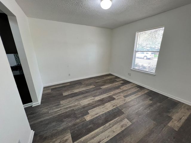 3303 N Galesburg DR, Austin, TX 78745