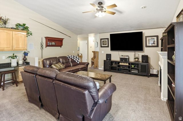 1407 E 5600 S, South Ogden, UT 84403
