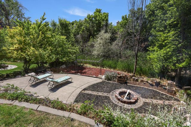 1407 E 5600 S, South Ogden, UT 84403