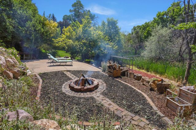 1407 E 5600 S, South Ogden, UT 84403