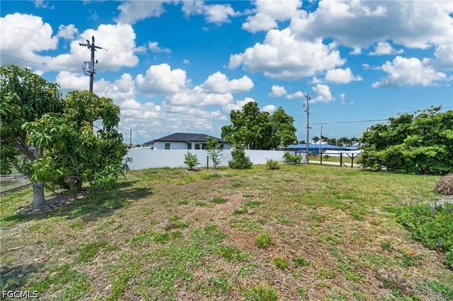 1017 NW 15th ST, Cape Coral, FL 33993