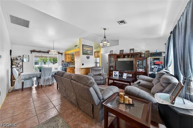 1017 NW 15th ST, Cape Coral, FL 33993