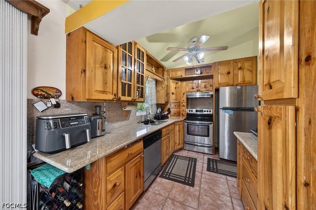1017 NW 15th ST, Cape Coral, FL 33993