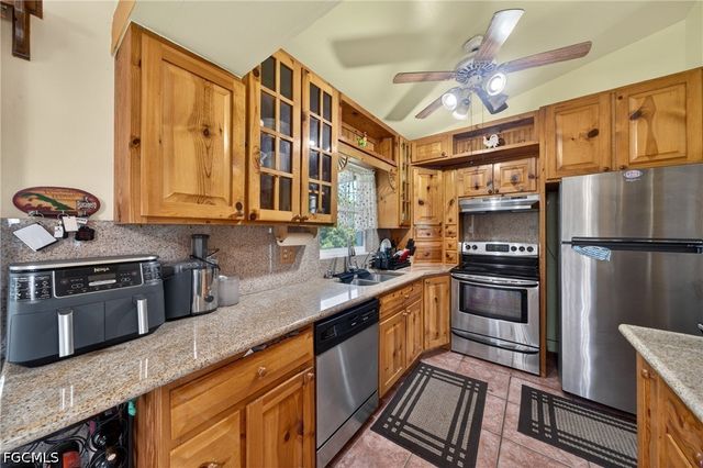 1017 NW 15th ST, Cape Coral, FL 33993
