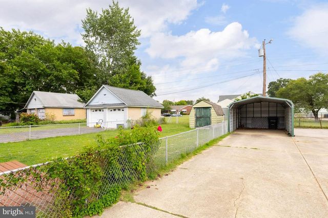 315 BILLINGSPORT RD, Paulsboro, NJ 08066