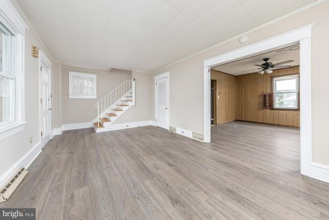 315 BILLINGSPORT RD, Paulsboro, NJ 08066