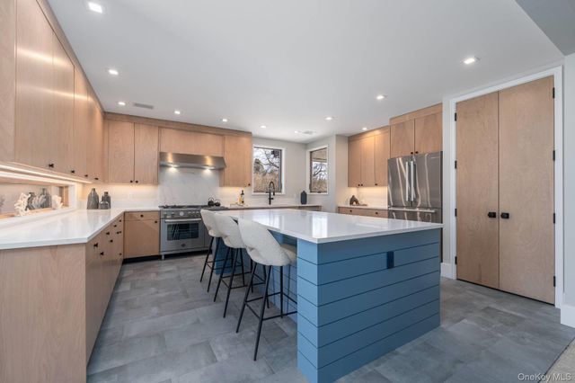 2050 Depot Lane, Cutchogue, NY 11935