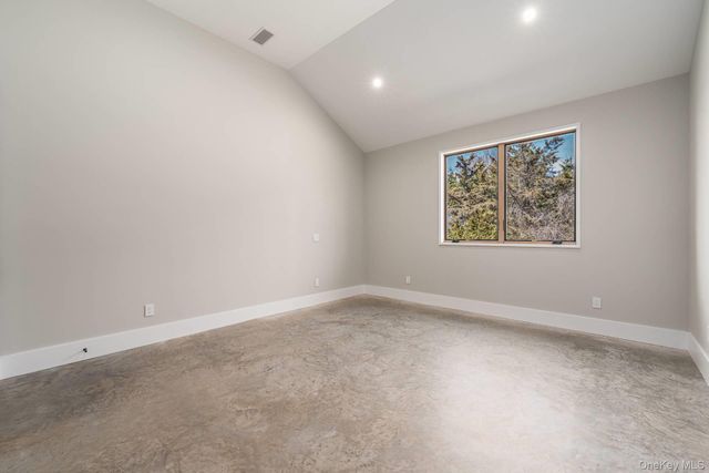2050 Depot Lane, Cutchogue, NY 11935