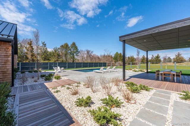 2050 Depot Lane, Cutchogue, NY 11935