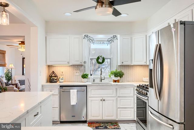 2431 LAKEWOOD RD, Baltimore, MD 21234