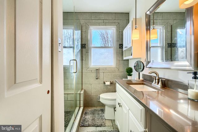 2431 LAKEWOOD RD, Baltimore, MD 21234