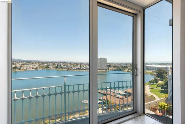 1555 Lakeside Dr 190, Oakland, CA 94612