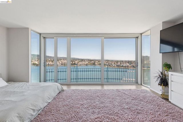 1555 Lakeside Dr 190, Oakland, CA 94612