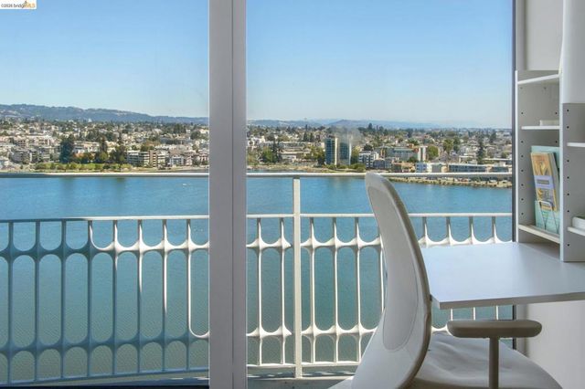 1555 Lakeside Dr 190, Oakland, CA 94612