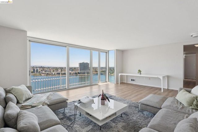 1555 Lakeside Dr 190, Oakland, CA 94612
