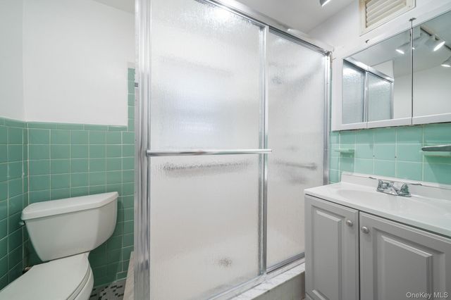 33 Hopper Street, Pleasantville, NY 10570