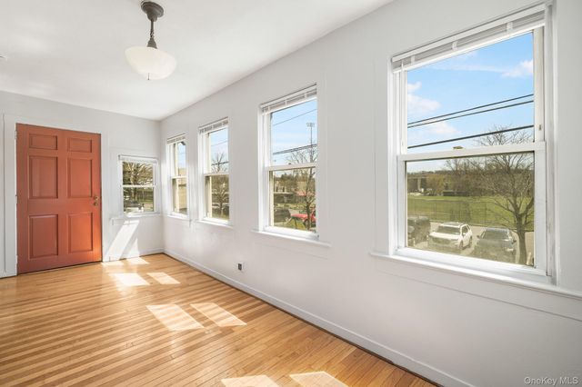 33 Hopper Street, Pleasantville, NY 10570