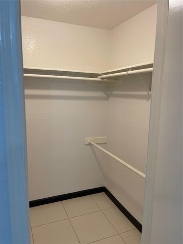 9700 Leawood Boulevard 807, Houston, TX 77099