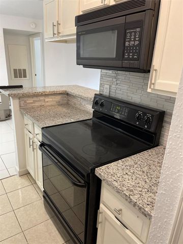 9700 Leawood Boulevard 807, Houston, TX 77099