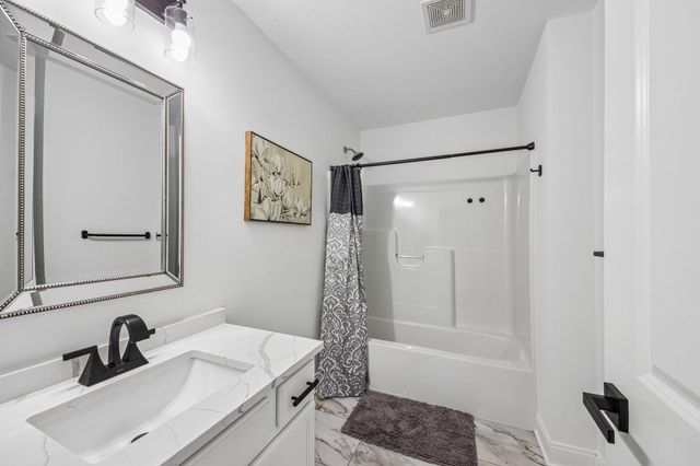 366 E 130th Lane, Crown Point, IN 46307