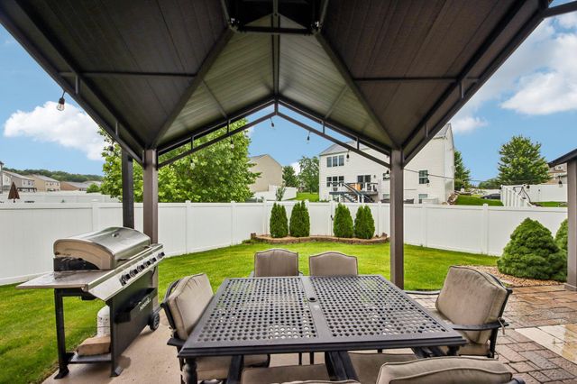 366 E 130th Lane, Crown Point, IN 46307