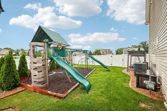 366 E 130th Lane, Crown Point, IN 46307