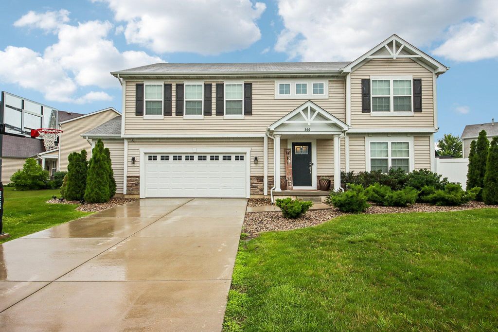 366 E 130th Lane, Crown Point, IN 46307