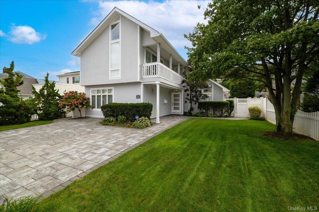 540 W Penn Street, Long Beach, NY 11561