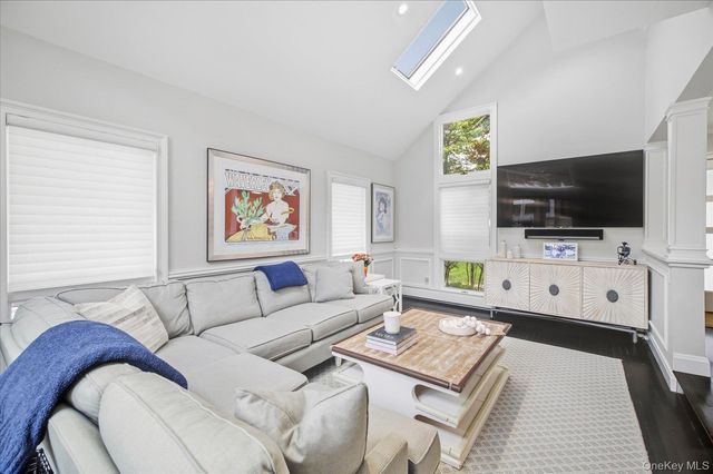 540 W Penn Street, Long Beach, NY 11561