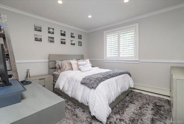 540 W Penn Street, Long Beach, NY 11561
