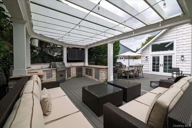 540 W Penn Street, Long Beach, NY 11561