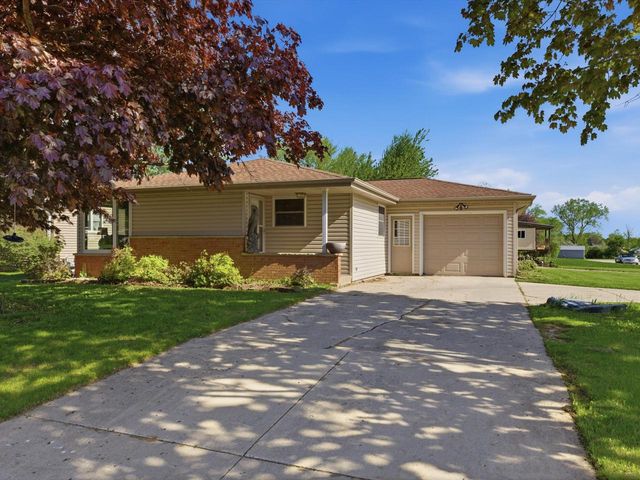 547 E Church STREET, Mishicot, WI 54228