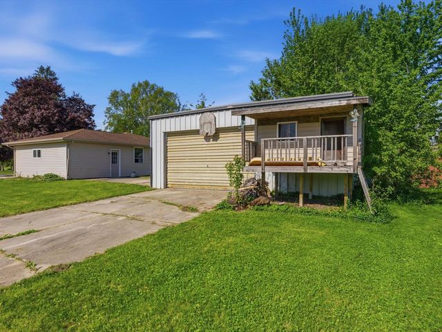547 E Church STREET, Mishicot, WI 54228