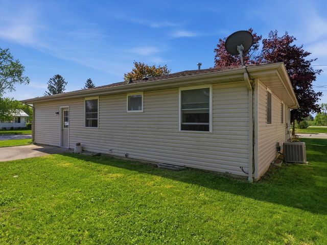 547 E Church STREET, Mishicot, WI 54228