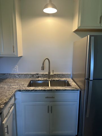 6680 Charlotte Pike Apt H7, Nashville, TN 37209