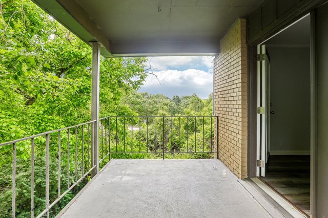 6680 Charlotte Pike Apt H7, Nashville, TN 37209