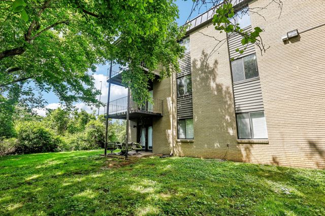 6680 Charlotte Pike Apt H7, Nashville, TN 37209