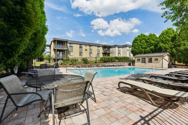 6680 Charlotte Pike Apt H7, Nashville, TN 37209