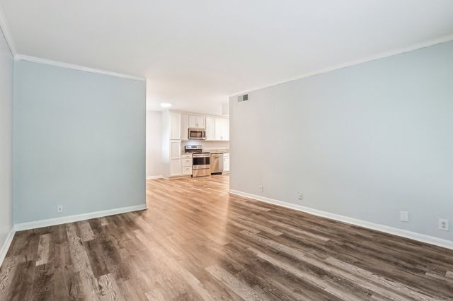 6680 Charlotte Pike Apt H7, Nashville, TN 37209