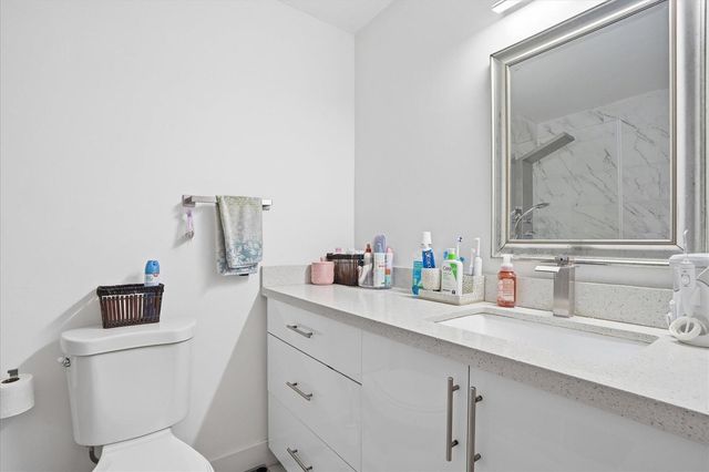 3414 Freedom Drive, Hollywood, FL 33021