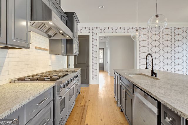 10559 Serenbe Lane, Chattahoochee Hills, GA 30268