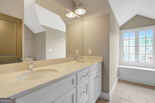10559 Serenbe Lane, Chattahoochee Hills, GA 30268