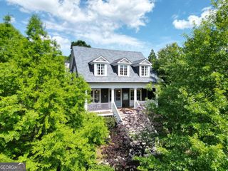 10559 Serenbe Lane, Chattahoochee Hills, GA 30268