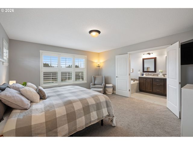 5905 Ne 128TH Cir, Vancouver, WA 98686