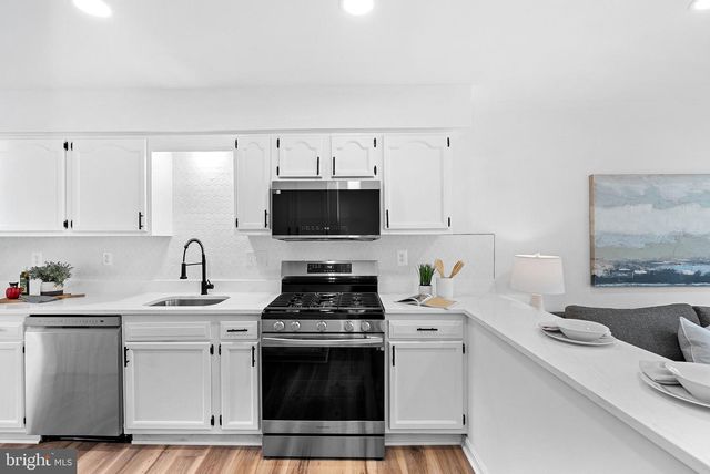 412 NIKKI TER SE, Leesburg, VA 20175