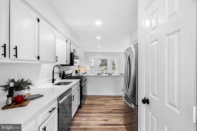 412 NIKKI TER SE, Leesburg, VA 20175